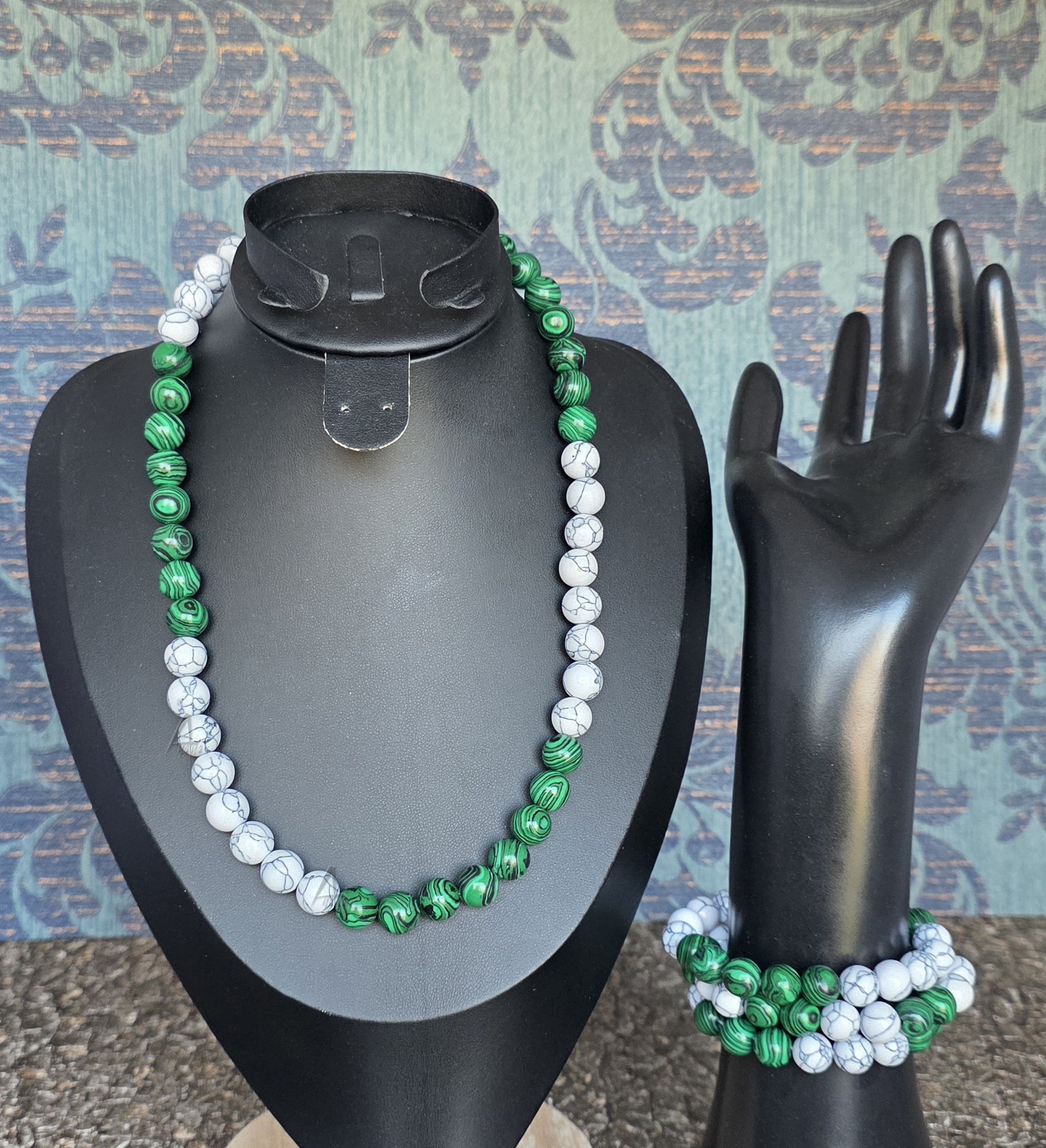 Faux Malachite and Howlite Necklace