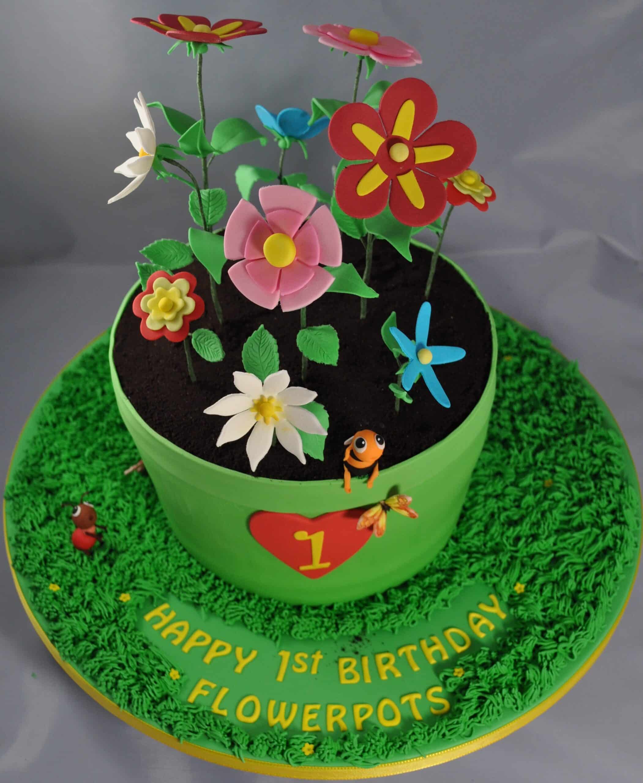 Flowerpot cake with sugar flowers